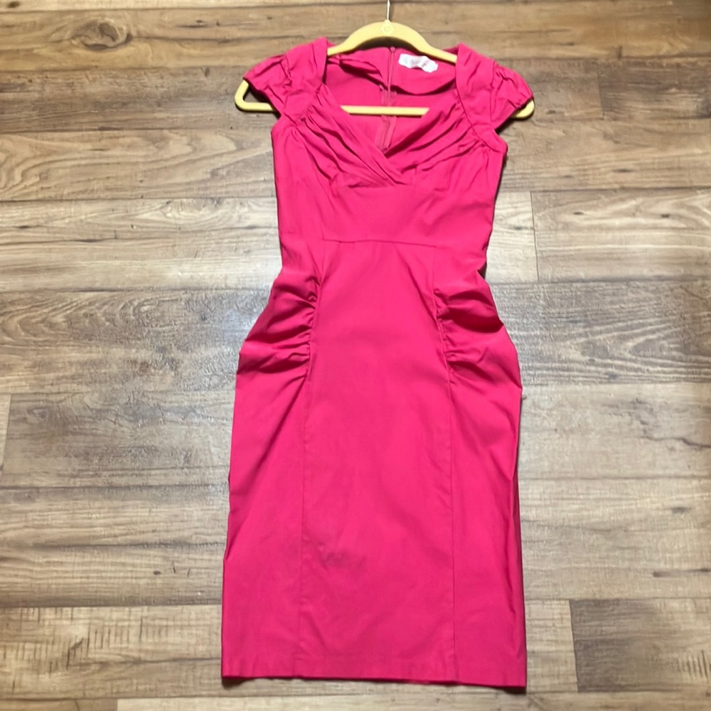 Hot pink super flattering sheath body con dress